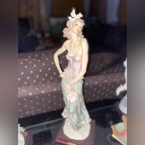 ARMANI GIUSEPPE FIGURINE